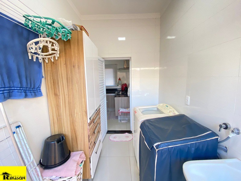 Casa de Condomínio com 3 quartos à venda, 190m² — foto 12 de 20