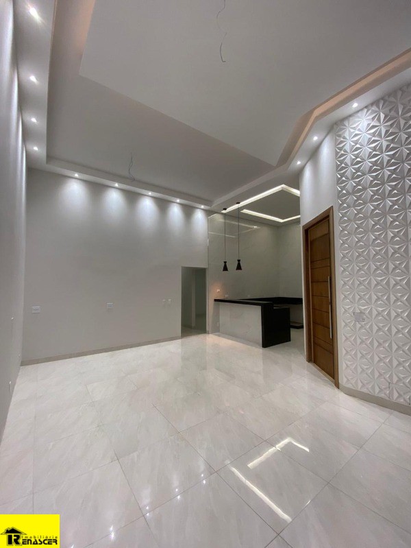 Casa com 3 quartos à venda — foto 3 de 12
