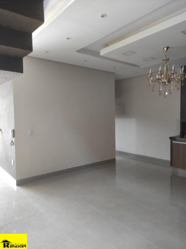 Casa com 3 quartos à venda, 200m² — foto 18 de 29