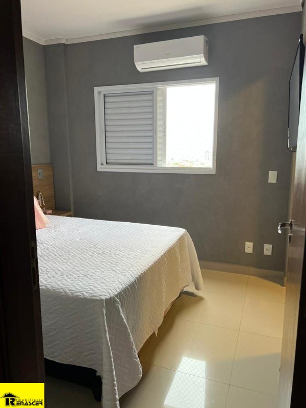 Apartamento com 2 quartos à venda, 66m² — foto 2 de 16