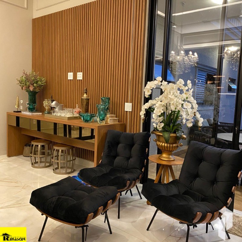 Casa de Condomínio com 3 quartos à venda, 300m² — foto 2 de 34