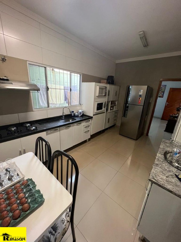 Casa com 2 quartos à venda, 150m² — foto 4 de 16