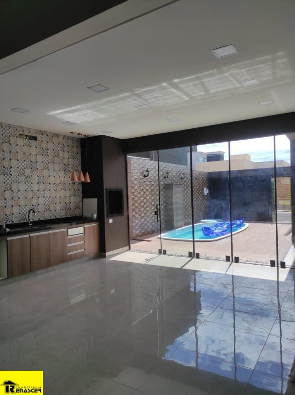 Casa com 3 quartos à venda, 200m² — foto 23 de 29