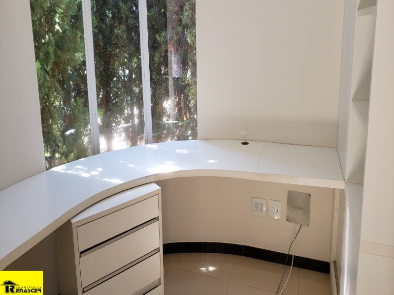Casa de Condomínio com 3 quartos à venda e aluguel, 199m² — foto 6 de 23