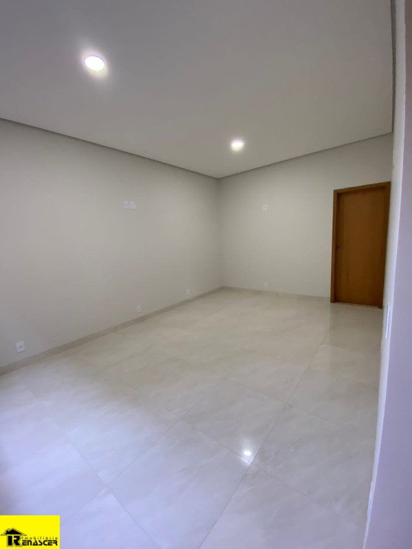 Casa com 3 quartos à venda — foto 8 de 12