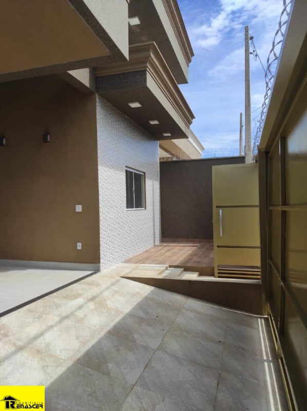 Casa com 3 quartos à venda, 120m² — foto 3 de 21