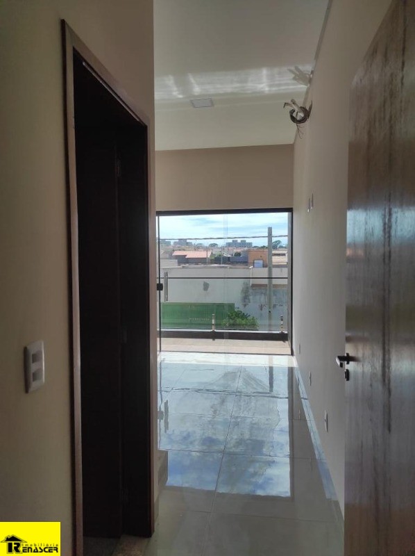 Casa com 3 quartos à venda, 200m² — foto 5 de 29