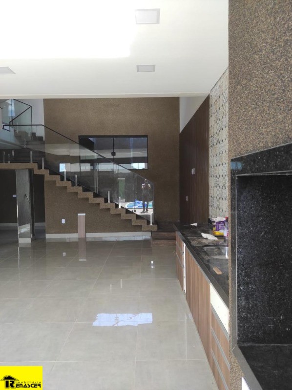 Casa com 3 quartos à venda, 200m² — foto 24 de 29
