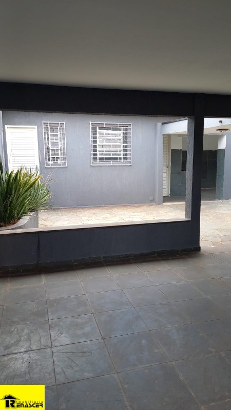 Casa com 3 quartos à venda e aluguel — foto 18 de 29
