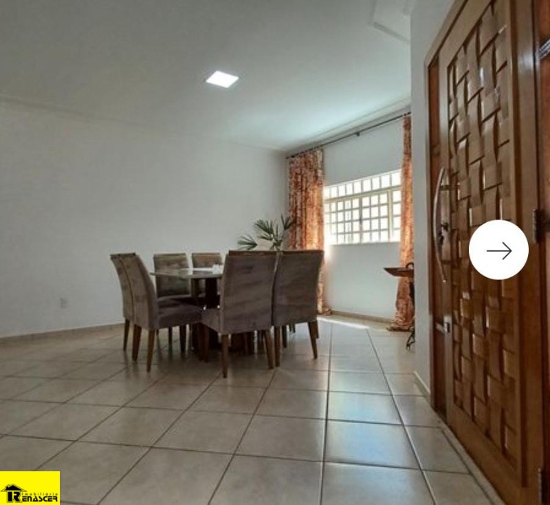 Casa com 3 quartos à venda, 232m² — foto 1 de 12