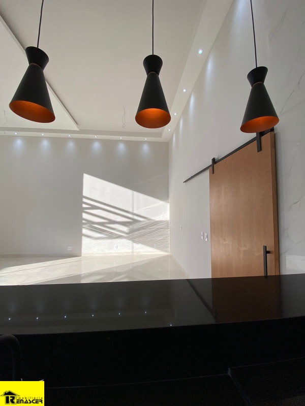 Casa com 3 quartos à venda — foto 4 de 12