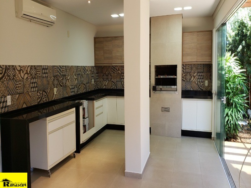 Casa de Condomínio com 3 quartos à venda e aluguel, 199m² — foto 9 de 23