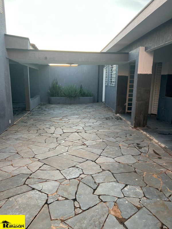 Casa com 3 quartos à venda e aluguel — foto 23 de 29
