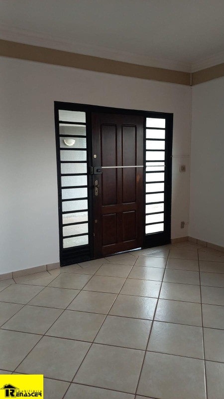 Casa com 3 quartos à venda e aluguel — foto 15 de 29