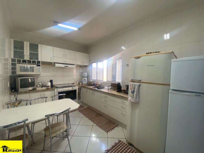 Casa de Condomínio com 4 quartos à venda, 220m² — foto 6 de 20