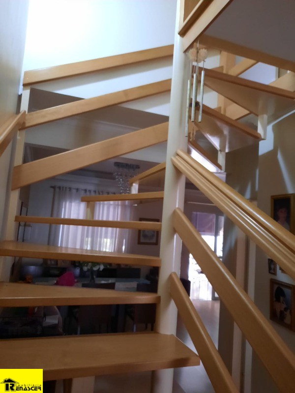 Casa de Condomínio com 4 quartos à venda, 128m² — foto 4 de 28