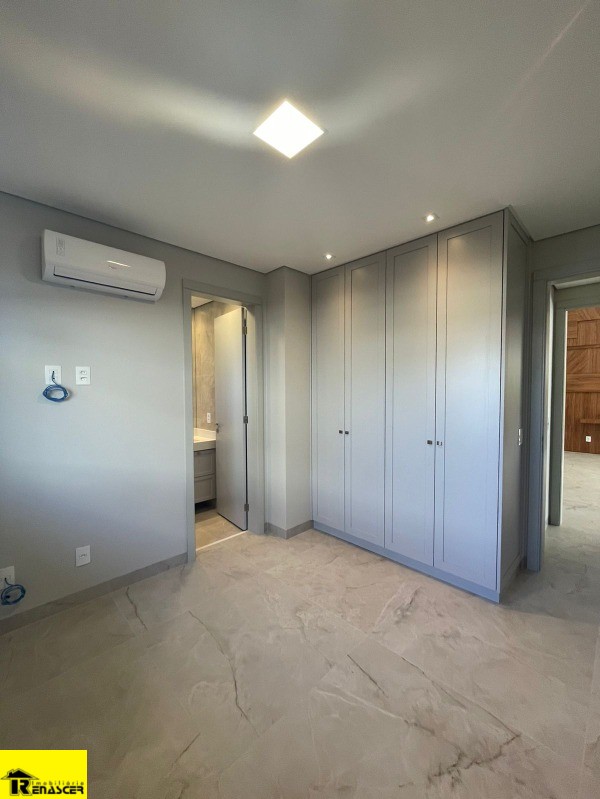 Casa de Condomínio com 4 quartos à venda, 374m² — foto 18 de 50