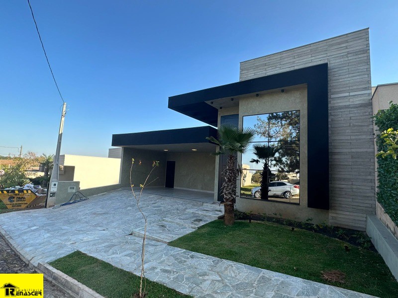 Casa de Condomínio com 3 quartos à venda, 237m² — foto 2 de 7