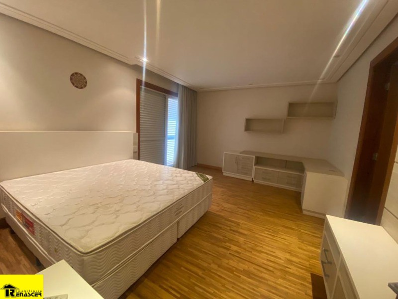 Casa de Condomínio com 4 quartos à venda e aluguel, 846m² — foto 7 de 17