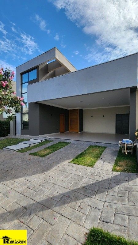 Casa de Condomínio com 3 quartos à venda, 212m² — foto 1 de 11