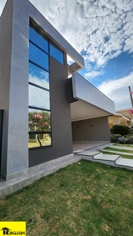 Casa de Condomínio com 3 quartos à venda, 212m² — foto 2 de 11