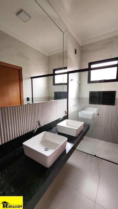 Casa de Condomínio com 3 quartos à venda, 212m² — foto 6 de 11