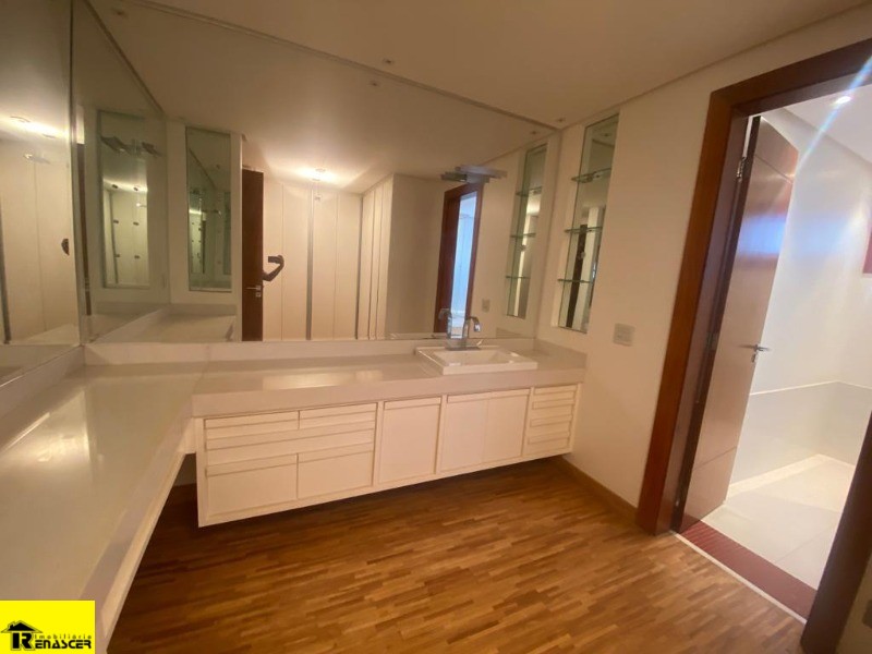 Casa de Condomínio com 4 quartos à venda e aluguel, 846m² — foto 10 de 17