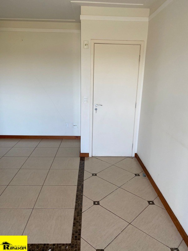 Apartamento com 3 quartos à venda e aluguel, 98m² — foto 4 de 18