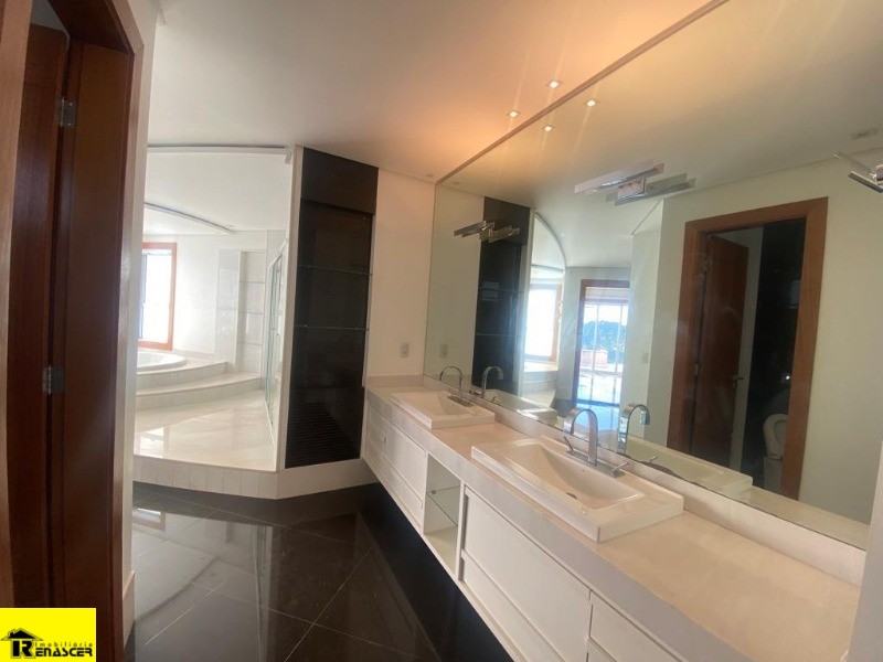 Casa de Condomínio com 4 quartos à venda e aluguel, 846m² — foto 13 de 17