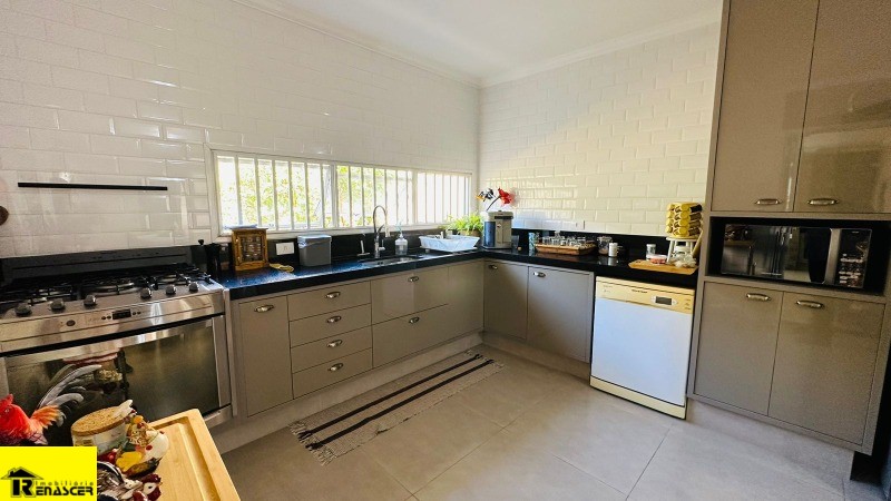 Casa com 3 quartos à venda, 370m² — foto 15 de 20
