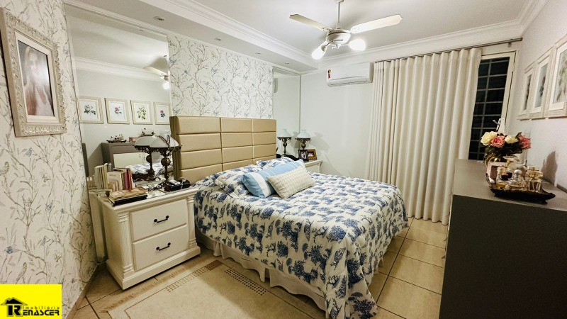 Casa com 3 quartos à venda, 370m² — foto 19 de 20