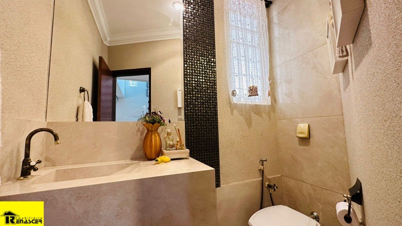Casa com 3 quartos à venda, 370m² — foto 8 de 20