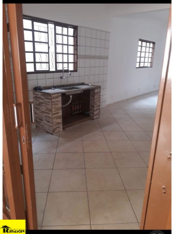 Casa com 4 quartos à venda, 250m² — foto 5 de 16