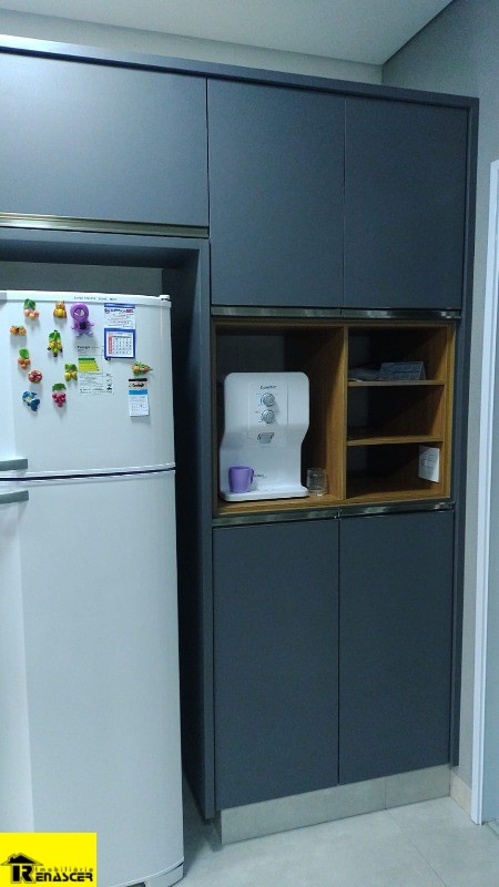 Casa de Condomínio com 3 quartos à venda, 211m² — foto 10 de 29