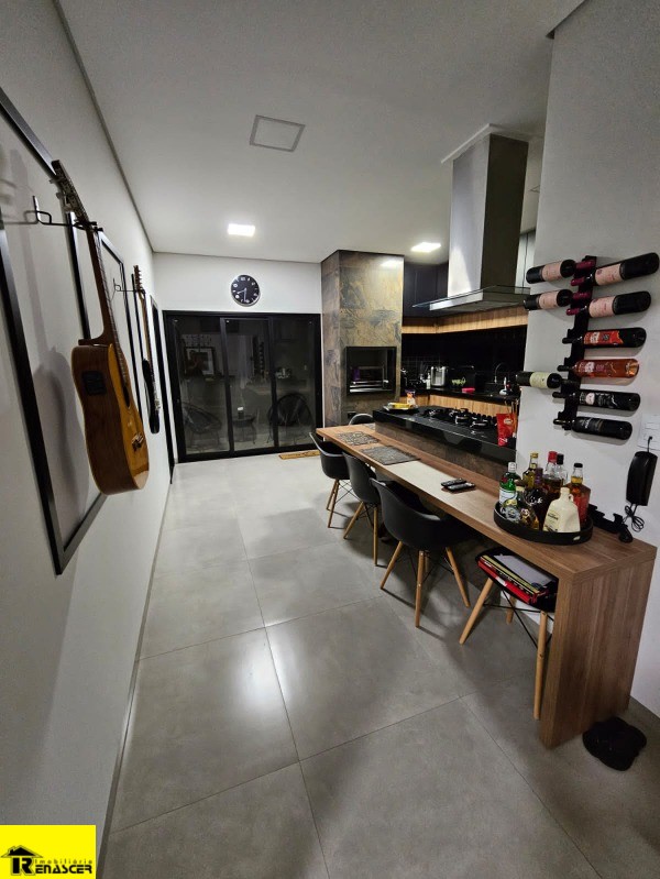 Casa de Condomínio com 3 quartos à venda, 135m² — foto 4 de 15