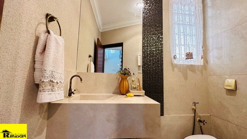 Casa com 3 quartos à venda, 370m² — foto 9 de 20