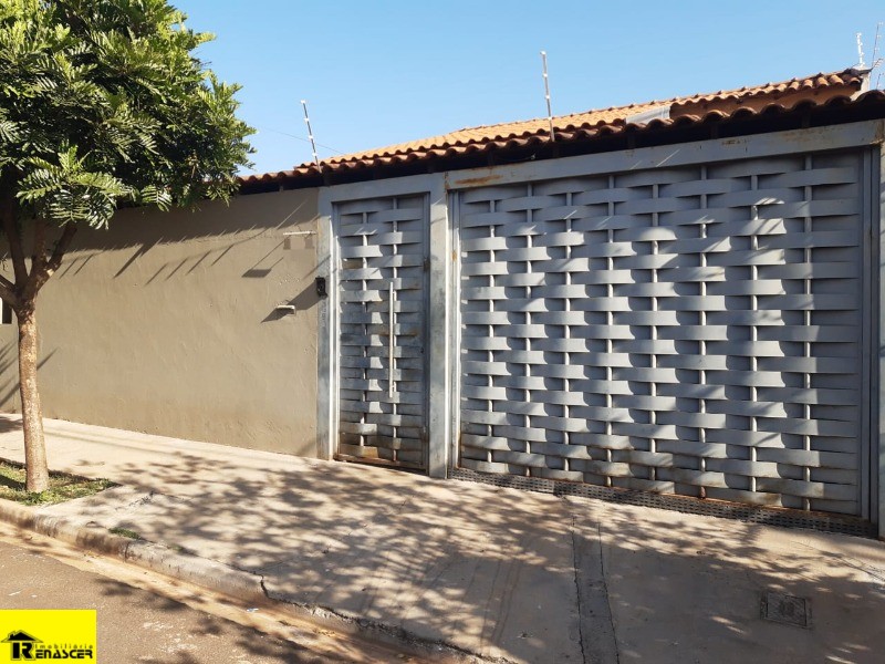 Casa com 2 quartos à venda, 173m² — foto 2 de 20