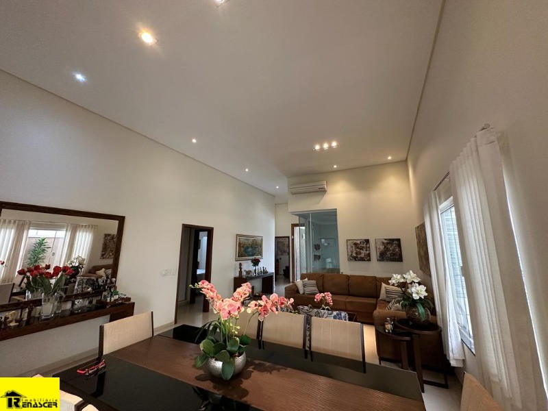 Casa de Condomínio com 3 quartos à venda, 220m² — foto 5 de 19