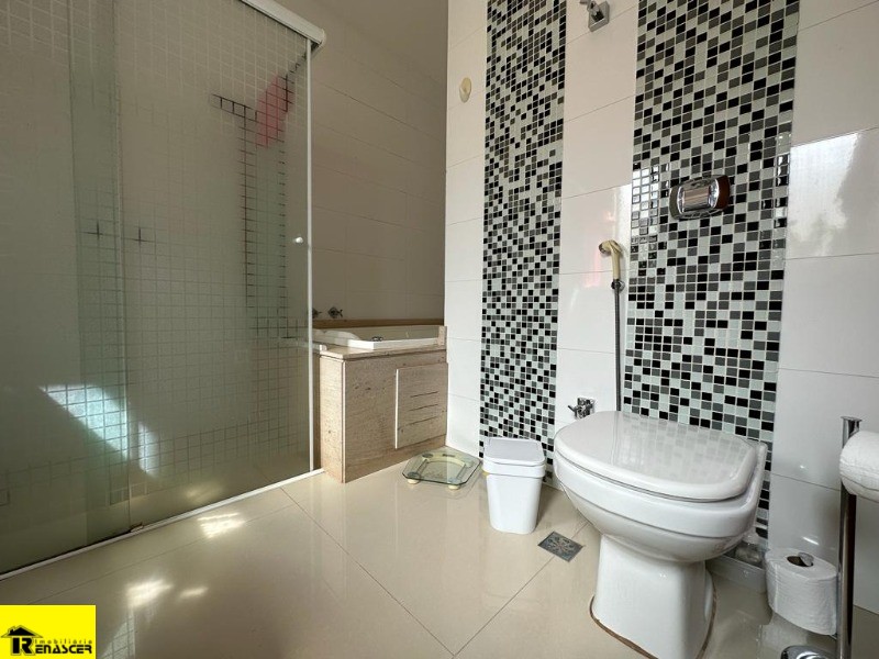 Casa de Condomínio com 3 quartos à venda, 220m² — foto 12 de 19