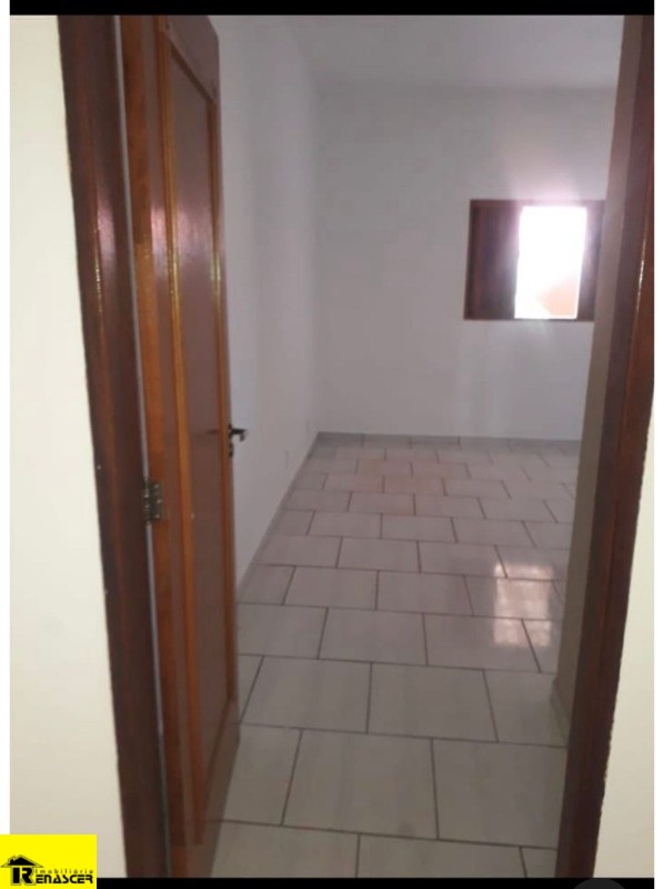 Casa com 4 quartos à venda, 250m² — foto 4 de 16