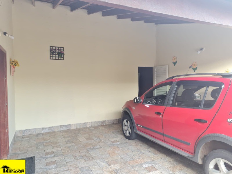 Casa com 3 quartos à venda, 178m² — foto 3 de 21
