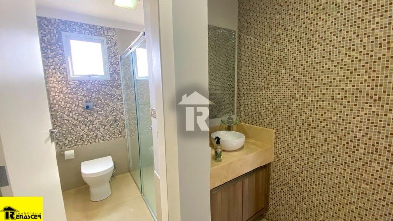 Casa de Condomínio com 4 quartos à venda e aluguel, 358m² — foto 25 de 38