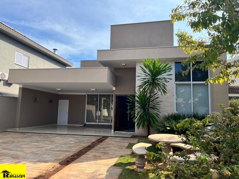 Casa de Condomínio com 3 quartos à venda e aluguel, 230m² — foto 1 de 11