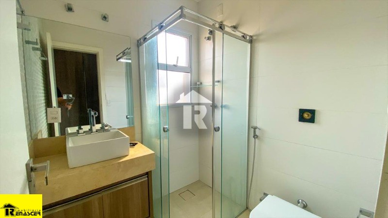 Casa de Condomínio com 4 quartos à venda e aluguel, 358m² — foto 34 de 38