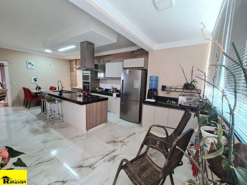 Apartamento com 4 quartos à venda, 190m² — foto 7 de 34