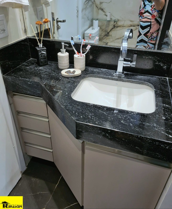 Apartamento com 4 quartos à venda, 190m² — foto 30 de 34