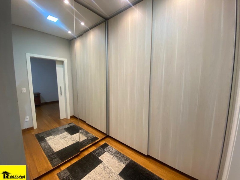 Casa de Condomínio com 5 quartos à venda e aluguel, 373m² — foto 17 de 30
