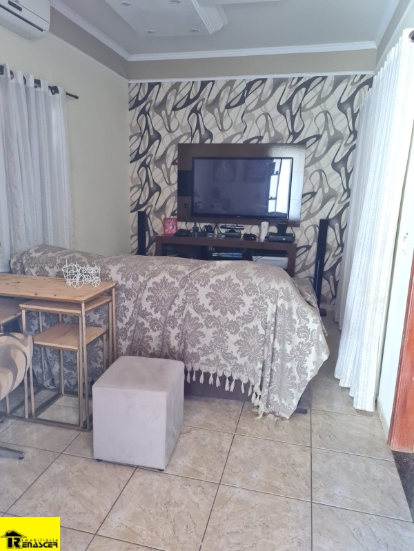 Casa com 3 quartos à venda, 178m² — foto 5 de 21