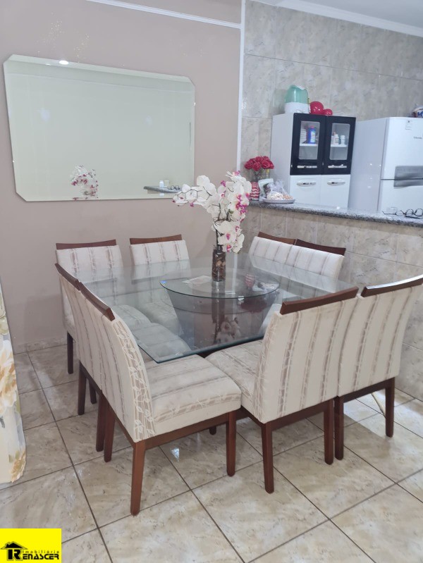 Casa com 3 quartos à venda, 178m² — foto 6 de 21