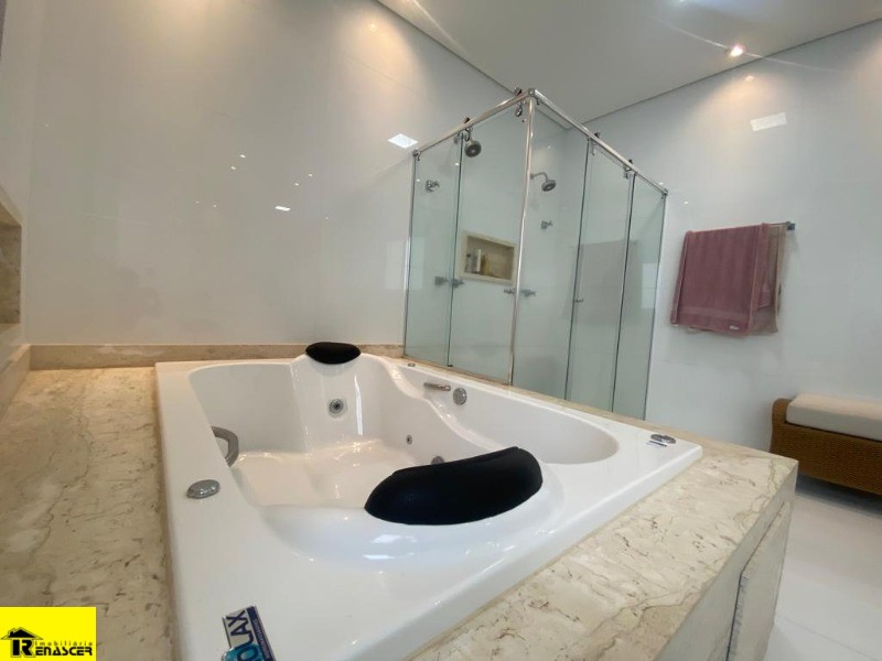 Casa de Condomínio com 5 quartos à venda e aluguel, 373m² — foto 18 de 30